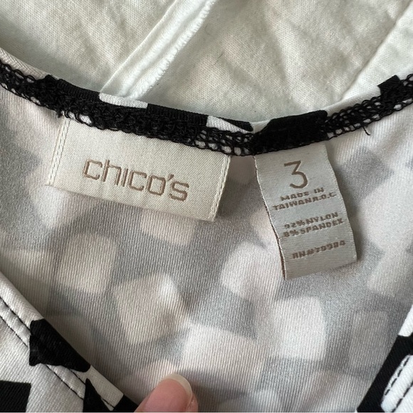 2/$30 Chico's Graphic Tank in Black and White SZ 3 Chico's= XL 16 - Picture 6 of 10